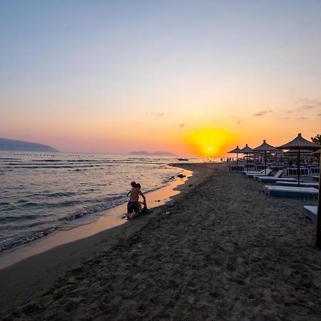 Beachsite Vlorë Buitenkant foto