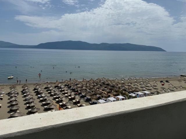 Beachsite Vlorë Buitenkant foto